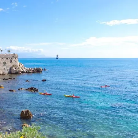 Apartment A9 - 1 Bdr Fantastic Sea View Remparts Old - Ac *