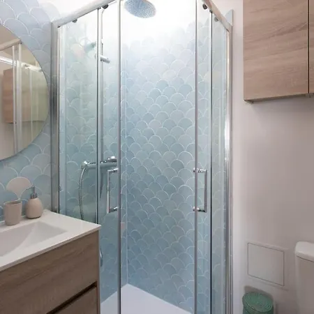 A9 - 1 Bdr Fantastic Sea View Remparts Old - Ac Apartamento Antibes