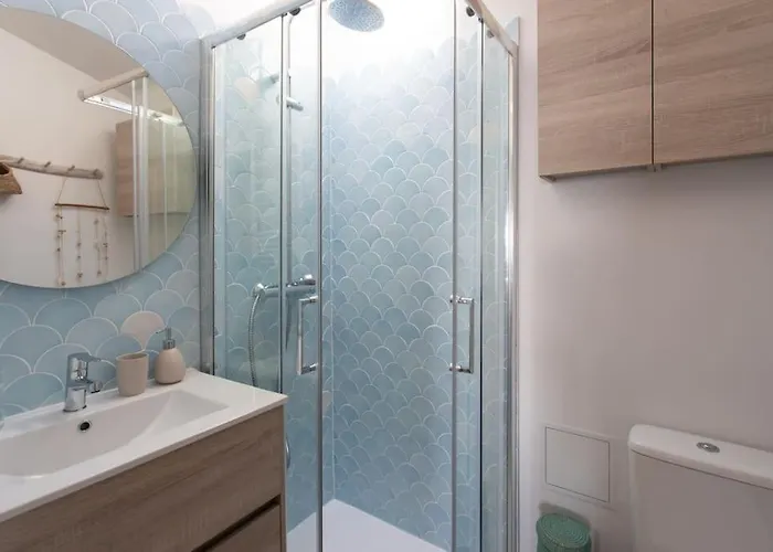 A9 - 1 Bdr Fantastic Sea View Remparts Old - Ac Daire Antibes