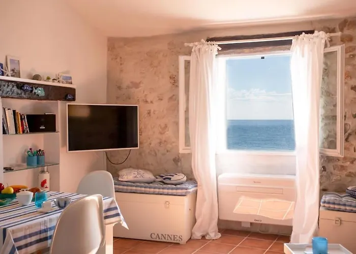 A9 - 1 Bdr Fantastic Sea View Remparts Old - Ac *