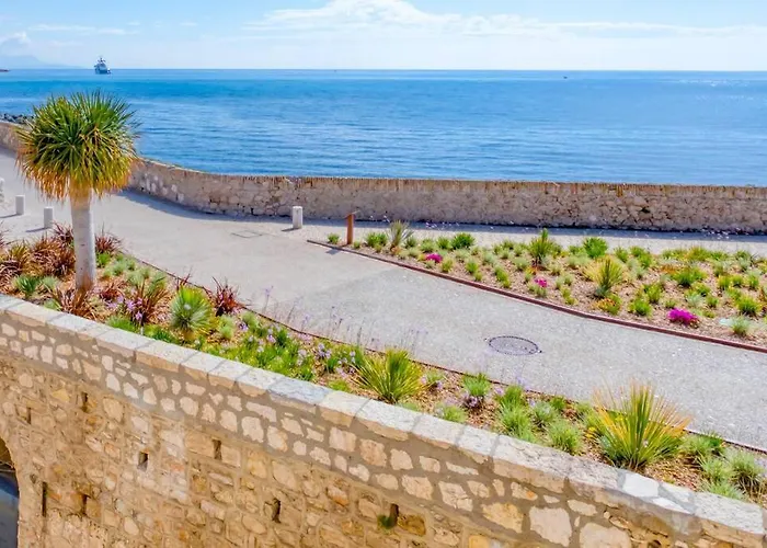 A9 - 1 Bdr Fantastic Sea View Remparts Old - Ac Διαμέρισμα Αντίμπ